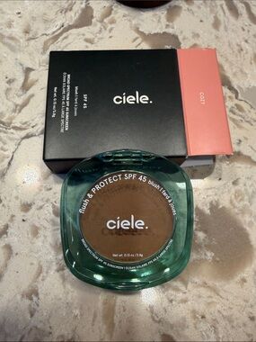 ciele Flush & Protect SPF 45 Blush in Cozy - Teal Compact
